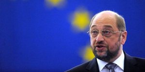 Σουλτς: Η Μέρκελ έπρεπε να είχε επισκεφθεί την Αθήνα νωρίτερα