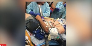 Το σουβλί που διαπέρασε τον αγρότη είχε βάρος 18 κιλά! (Φωτογραφία: Anny Firth)