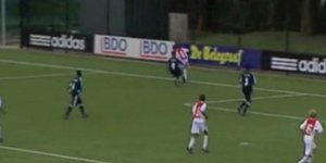 Απίστευτη ντρίμπλα πάνω στην γραμμή από νεαρό ποδοσφαιριστή [βίντεο]