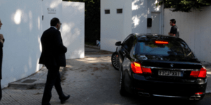 Συνεχίζονται οι διαβουλεύσεις των αρχηγών για τις προγραμματικές