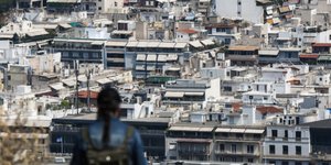 Θέα με σπίτια στην πόλη της Αθήνας