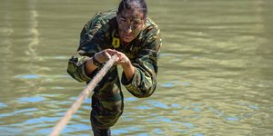 Διαβίωση σε συνθήκες υπαίθρου / Φωτογραφίες: Eurokiniss/ΓΕΣ