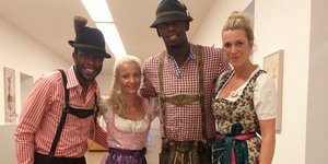 Ο Μπολτ πήγε στη Γιορτή της Μπύρας και τα... έσπασε – Με παραδοσιακή στολή