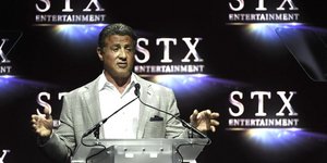 Φωτογραφία: (Photo by Dan Steinberg/Invision for STX Ent./AP Images)