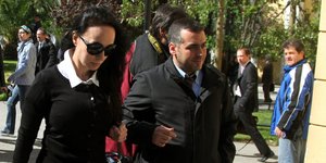 Με την ιαχή «Βλαχάρα» υποδέχθηκαν τη Σταμάτη στην Ευελπίδων [βίντεο]