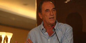 Ο ΣΥΡΙΖΑ επιτίθεται στον Κωστή Χατζηδάκη για τους 10 άξονες μεταρρυθμισεων
