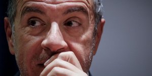 Ο Σταύρος Θεοδωράκης διαμαρτύρεται για τις ρυθμίσεις της κυκλοφορίας- φωτογραφία intimenews