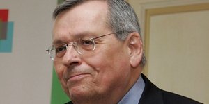Μάνος: Το χρέος για να είναι βιώσιμο πρέπει να κατέβει στο 90% του ΑΕΠ