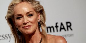 Η Σάρον Στόουν δίχως ίχνος μακιγιάζ μοιάζει πιο γερασμένη από ποτέ [εικόνες]