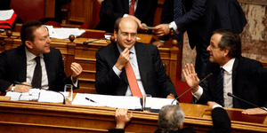 Ο «δημοφιλής» κύριος Στουρνάρας: Μετά τα «μπινελίκια» οι βουλευτές της ΝΔ έτρεχα