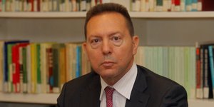 Στουρνάρας: Η Ελλάδα θα παραμείνει στο ευρώ