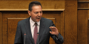 Ο Στουρνάρας αποδέχθηκε εν μέρει την τροπολογία του ΠΑΣΟΚ για την ανεργία