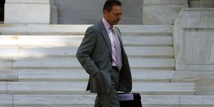 Στουρνάρας: Εγώ τελείωσα