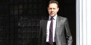 Μαραθώνιες διαβουλεύσεις κυβέρνησης – Τρόικα για να κλείσουν τα μέτρα