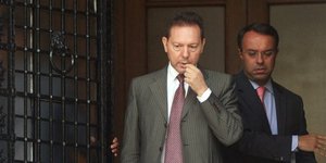 Σοκ από τα στοιχεία του υπουργείου Οικονομικών: Πήραμε μέτρα 58 δισ. για προσαρμ