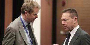 ΣΤΟΥΡΝΑΡΑΣ ΣΕ ΤΡΟΪΚΑ: ΧΑΛΑΡΩΣΤΕ