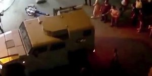 Βίντεο σοκ από την εν ψυχρώ δολοφονία διαδηλωτή στην Αίγυπτο [βίντεο]