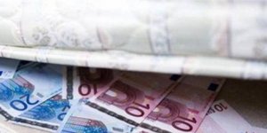 Κρύψτε τα λεφτά στο στρώμα και κοιμηθείτε άνετα [εικόνα & βίντεο] 