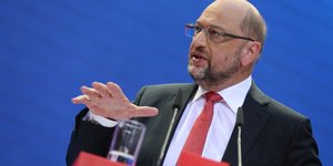 Ο Σουλτς θέλει να παραμείνει στην ηγεσία του SPD (Φωτογραφία: AP/ Christian Charisius)