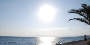 Ανεβαίνει ο υδράργυρος: Ηλιοφάνεια και ζέστη σε όλη τη χώρα