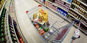 Αυτόφωρο στους εργαζόμενους που θα πάνε στη δουλειά πριν τη μία τη Μεγάλη Παρασκ
