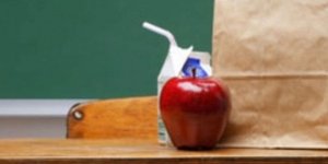 Δωρεάν διανομή φρούτων στα σχολεία -10 φρουτοσαλάτες
