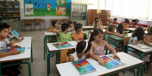 Κέντρο Ελληνικής Γλώσσας: Κανένα γράμμα δεν λείπει από τη Γραμματική του Δημοτικ