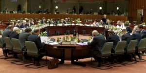 Ολοκληρώθηκε η συνάντηση Παπαδήμου-Μέρκελ στις Βρυξέλλες