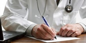 ΣτΕ: Επανέρχεται το πλαφόν στη συνταγογράφηση γενοσήμων