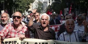 Πορεία συνταξιούχων στο κέντρο της Αθήνας/Φωτογραφία: Eurokinissi