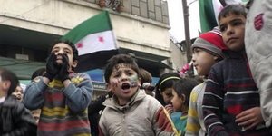 Επτάχρονος... στρατιώτης αγωνίζεται για την απελευθέρωση της Συρίας [εικόνα]