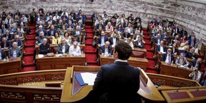 «Δεν πληρώνω» στο ίδιο τους το κόμμα οι βουλευτές του ΣΥΡΙΖΑ(Φωτογραφία: EUROKINISSI/ΓΙΩΡΓΟΣ ΚΟΝΤΑΡΙΝΗΣ)