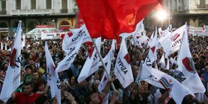 ΣΥΡΙΖΑ: Ο Σαμαράς τα έδωσε όλα σε Μέρκελ και Ολάντ και δεν ζήτησε τίποτα