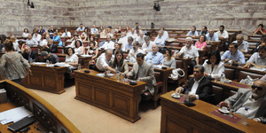 «Φωτιές» άναψε ο Σταθάκης για το χρέος: Νέο εσωκομματικό μέτωπο στον ΣΥΡΙΖΑ