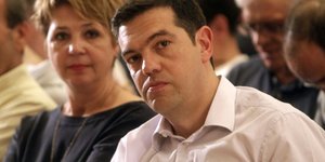 Κυριακάτικη κόντρα κυβέρνησης -ΣΥΡΙΖΑ: Κουμουνδούρου: Ερχεται η ανατροπή -Βούλτε