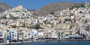 Πρόταση δημιουργίας Σχολής Κινηματογράφου και στούντιο παραγωγής στη Σύρο