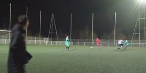 «Δολοφονικό» τάκλιν τερματοφύλακα σε φιλικό αγώνα [βίντεο]