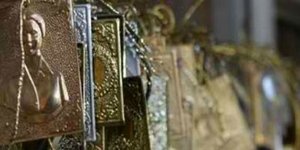 Ηράκλειο: Ιερόσυλοι έκλεψαν τα τάματα από εικόνα του Αγίου Γεωργίου
