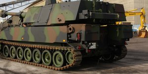 Μετά τα υποβρύχια έρχονται τα... τανκς: Νέα λίστα «φωτιά» με μίζες έως το 2010