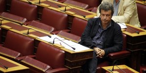 Τι απαντάει ο Τατσόπουλος για την εισβολή της Χρυσής Αυγής στο νοσοκομείο Καλαμά