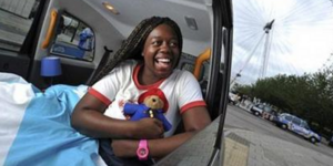 Απίστευτα σπίτια χτισμένα μέσα σε... οχήματα! [εικόνες]