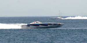 Νέοι αυστηρότεροι όροι για άδειες ταχυπλόων και ενιαία βάση δεδομένων [απόφαση]