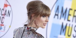 Η Τέιλορ Σουίφτ στα American Music Awards