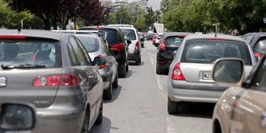 Αντίστροφη μέτρηση για τα τέλη κυκλοφορίας -Πιθανή ολιγοήμερη παράταση