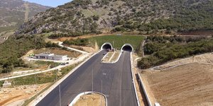 ΦΩΤΟΓΡΑΦΙΑ: ΑΠΕ-ΜΠΕ