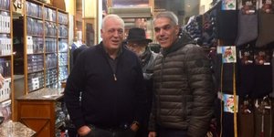 Ο υποψήφιος Δήμαρχος Αθήνας Χρήστος Τεντόμας ενημέρωσε πολίτες στου Γκύζη