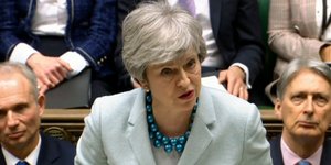 Βαριά ήττα για την Τερέζα Μέι (Φωτο: House of Commons via AP)