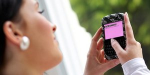 Πώς αλλάζουν τα SMS μετά το γάμο -Από το «σ' αγαπώ»