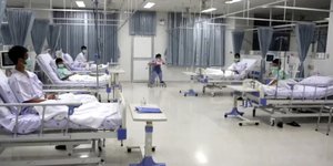 Τα 12 παιδιά νοσηλεύονται ακόμη (Φωτογραφία: AP)