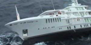 Η δραματική διάσωση των επιβατών της θαλαμηγού που βυθίστηκε στα Ψαρά